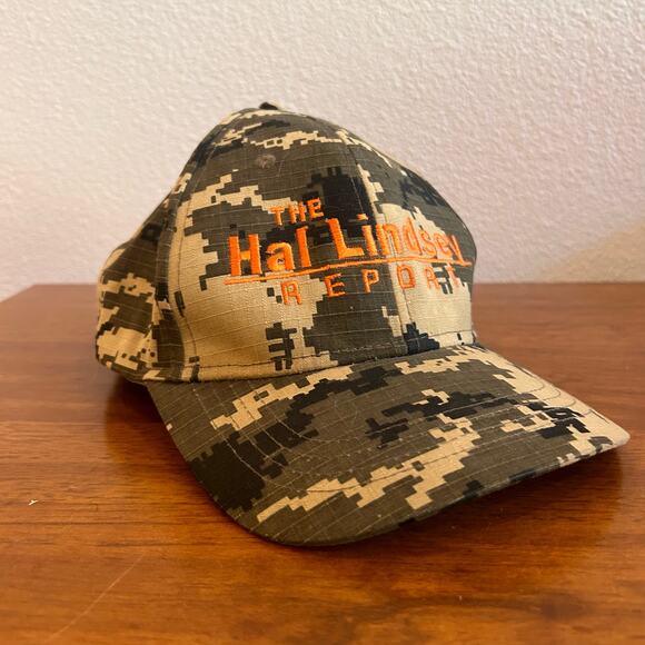 Camo Trucker Hat Asjustable - Picture 1 of 5
